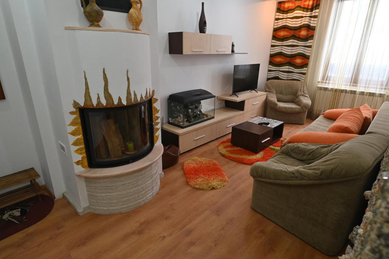 Apartament Camelia Petroşani Extérieur photo